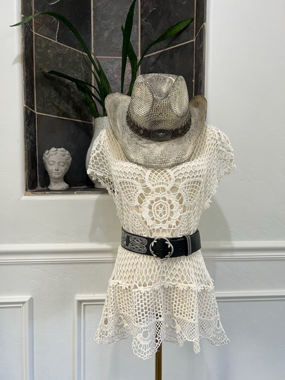 American rag cie Crochet Lace Tunic Top